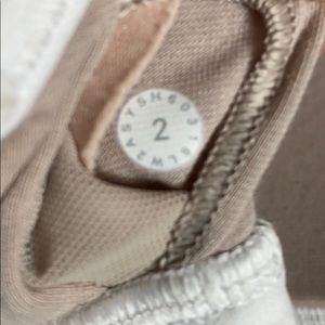 lululemon athletica Other - 🍋Lululemon Y-crossback White Sportsbra🍋 lululemon athletica Other - 🍋Lululemon Y-crossback White Sportsbra🍋